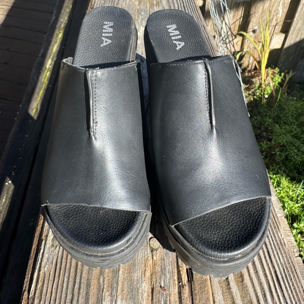 MIA Black Leather Slide Sandals